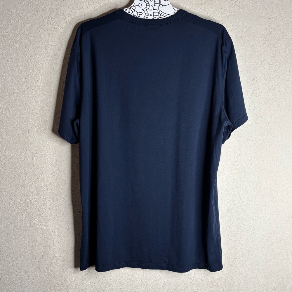 Lululemon The Fundamental T-Shirt navy blue size Large - Picture 2 of 4